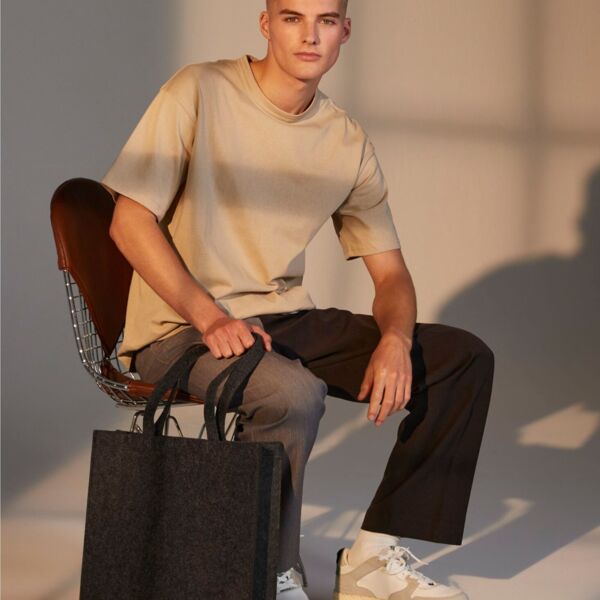 Felt Tote Bag Thumbnail